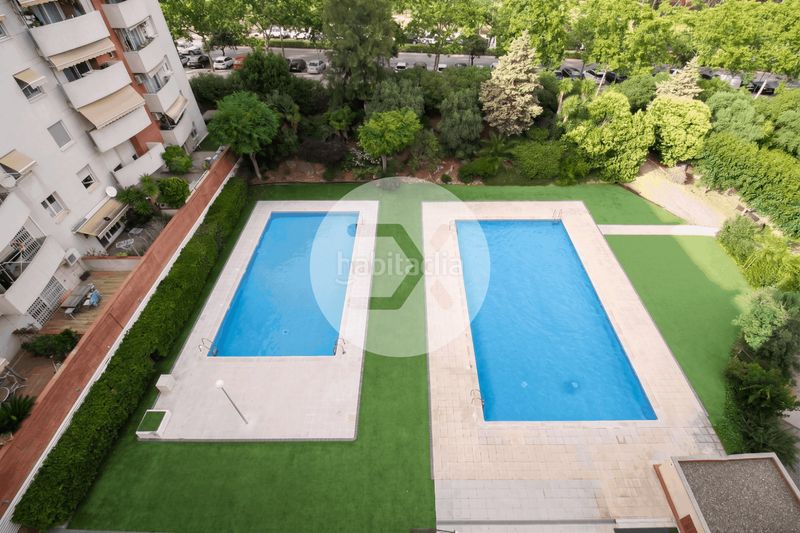 Foto bbeb6fed-b9e6-4f54-a1a4-3d76569ea285. Pis amb calefacció aparcament piscina a Muntanyeta Castelldefels
