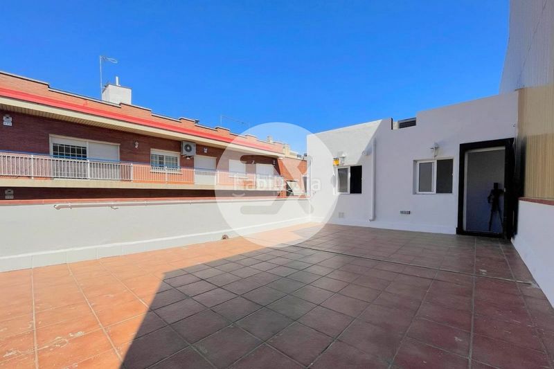 Foto ee212bb0-f914-42a7-acf7-a43dccc2b310. Casa amb calefacció a Passeig Maragall Gavà