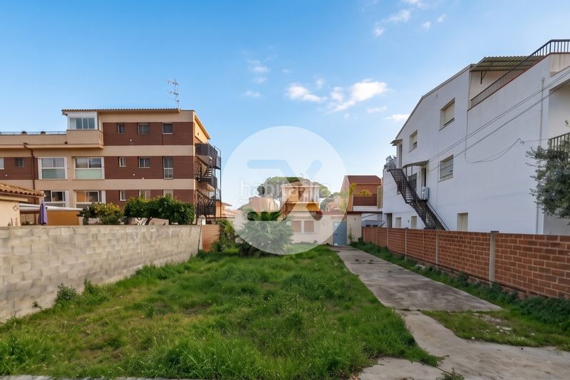 Foto 0904ee05-3a6e-47ef-a07c-740a3c3bcd7b. Terreny residencial a Mar i Sol Castelldefels