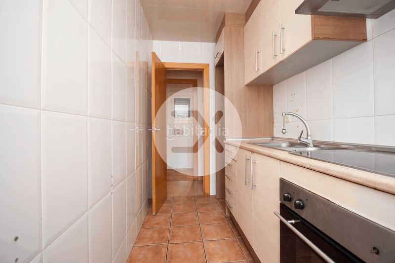 Foto f125b704-061b-4720-821b-a5da042076db. Piso en Torrent Ballester Viladecans