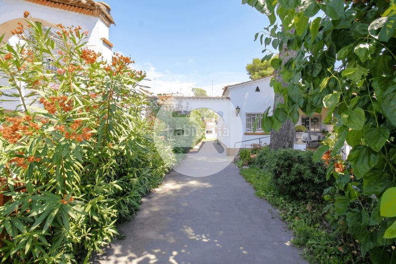 Foto b25608f0-55ed-4bd3-b7e8-36d4640d7237. Casa a Montmar Castelldefels