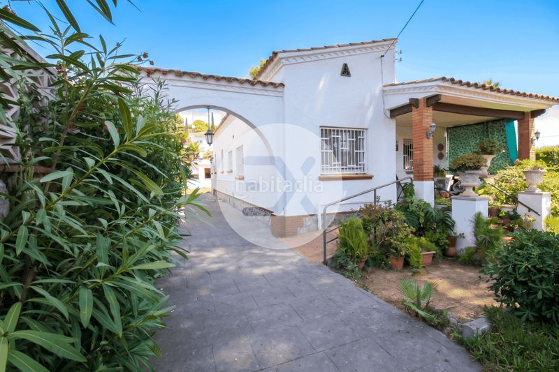 Foto cb30e525-48e1-4573-a671-3e6a9d0565d4. Casa a Montmar Castelldefels