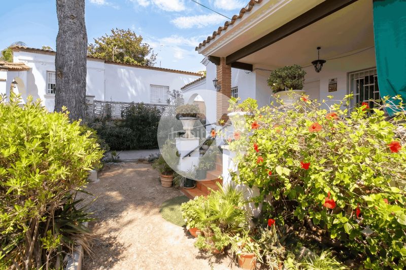Foto d50eff36-cbff-4252-bff1-fa158ede93cd. Casa a Montmar Castelldefels