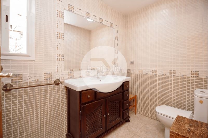 Foto db5d8b4e-276e-4be8-8d5c-e12f4386a0df. Casa a Montmar Castelldefels