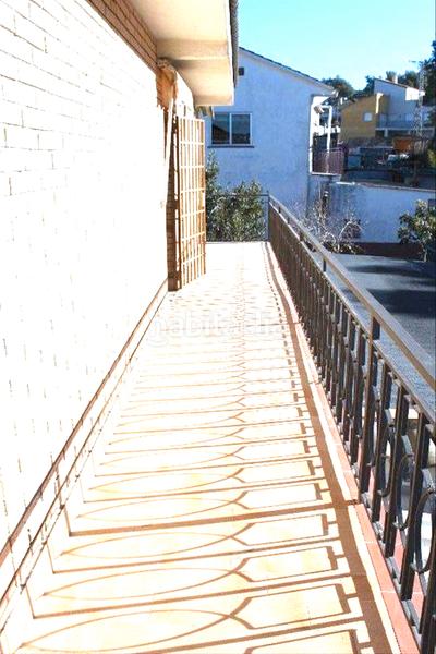 Foto b0840c22-ad8e-4a6c-bc7e-387c8ddac1d0. Local comercial en carrer major 312 negocio y vivienda juntos en Vallirana