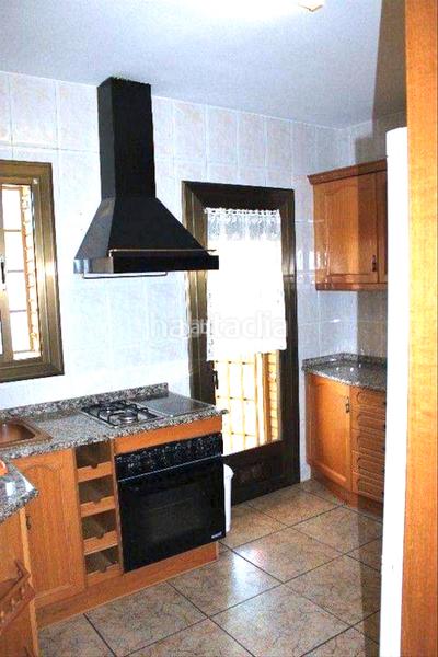 Foto dfa9b8f2-4437-4b46-af76-c69926378d91. Local comercial en carrer major 312 negocio y vivienda juntos en Vallirana