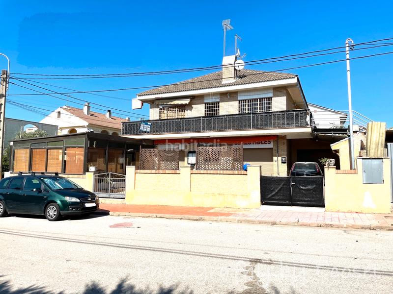 Foto e49e58cd-da08-4474-bcb9-53a38a70fdb1. Local comercial en carrer major 312 negocio y vivienda juntos en Vallirana