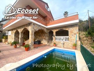 Chalet in Carrer major 316. Excelentes vistas piscina