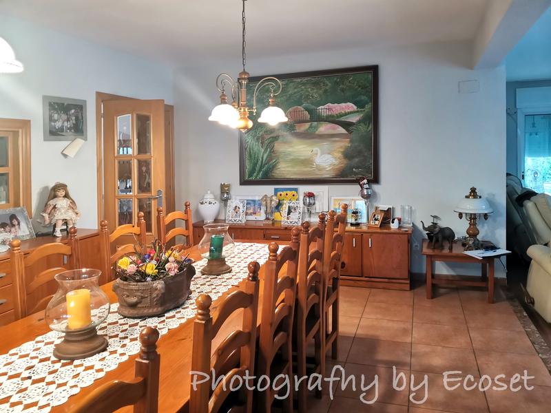Foto 4177ee0b-11f8-4308-bc01-4fcfa63b54fa. Chalet en carrer major 316 espectacular casa con piscina en Vallirana