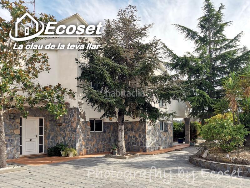 Foto 5167c3e2-0a82-4c0e-9696-236580fe2ef3. Chalet en carrer major 316 espectacular casa con piscina en Vallirana