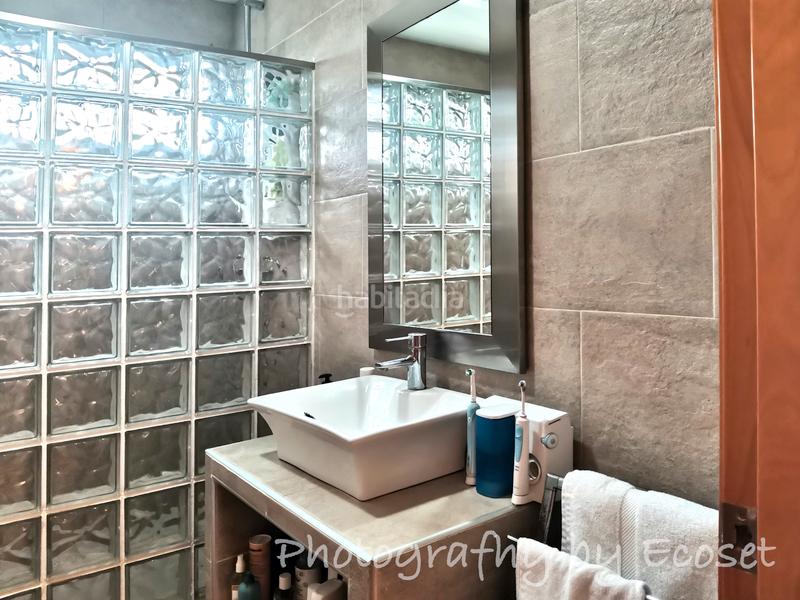 Foto 5364d7e1-68a7-4b62-b61f-13d3ad3f5b54. Chalet en carrer major 316 espectacular casa con piscina en Vallirana