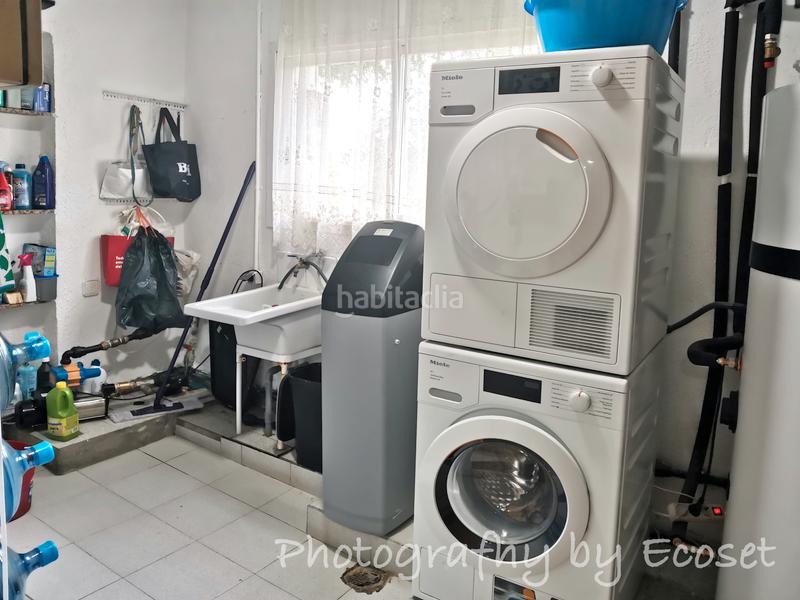 Foto b617d4c5-e2b1-4b57-aa63-05543c54e1e8. Chalet en carrer major 316 espectacular casa con piscina en Vallirana
