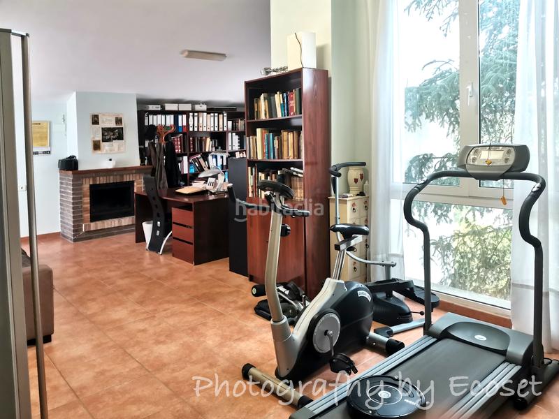 Foto ea523e50-d2bc-4e6a-aeed-de6b299c660b. Chalet en carrer major 316 espectacular casa con piscina en Vallirana
