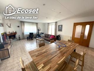 Chalet in Carrer major 316. Grandes espacios exteriores
