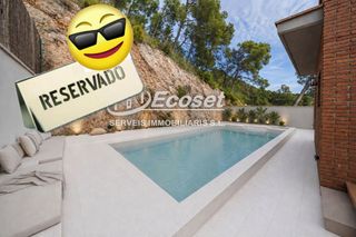 Chalet in Carrer major 316. Alto standing obra nueva