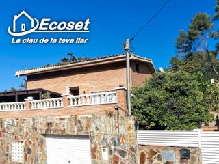 Chalet à Carrer major 316. Rápido acceso a la variante