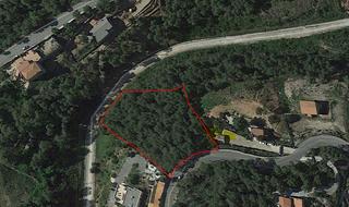 Terrain résidentiel à Cervelló. Acceso a 2 calles permite vivienda de 960m2
