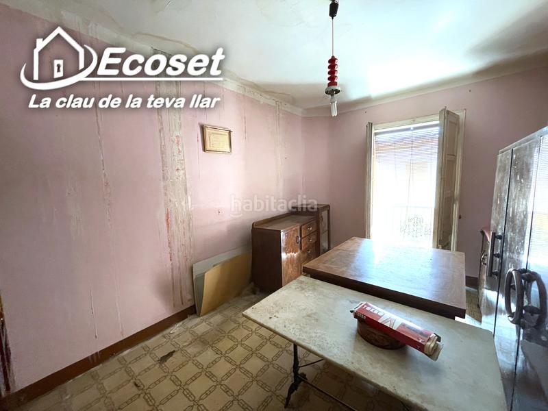 Foto a76801a7-046f-48b1-853e-ab93029b48ee. Edifici a Sant Vicenç dels Horts