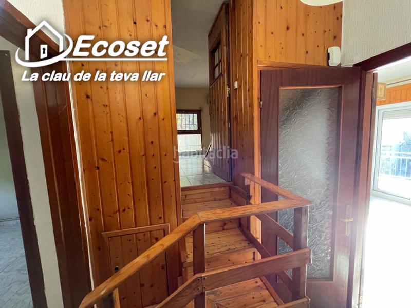 Foto fefa06f5-7e69-4e34-be06-83259e1a00f8. Chalet in carrer major 83 in Cervelló