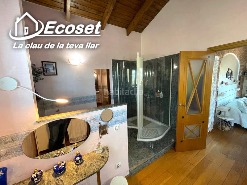 Foto f66bb13a-d786-4e4d-b6b5-fb3b40c4c990. Chalet in carrer major 316 in Vallirana