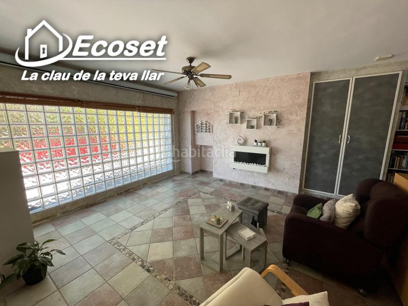 Foto f9098ff8-cc0a-425b-bb65-51a8000b227c. Chalet in carrer major 316 in Vallirana