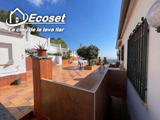 Xalet a Carrer major 316. Posibilidad de 2 familias vista a montaa y mar