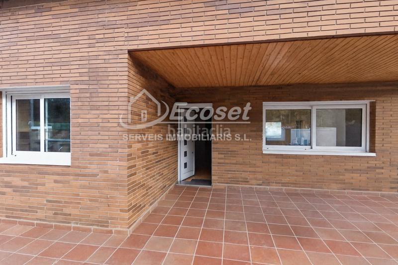 Foto a297055d-5544-40ff-b4b2-629d6f013215. Xalet a carrer major 316 a Vallirana