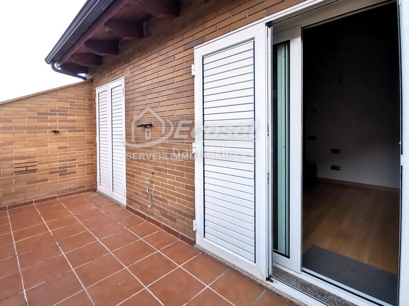 Foto c82d02c4-a973-4e87-9449-d3da657073af. Xalet a carrer major 316 a Vallirana