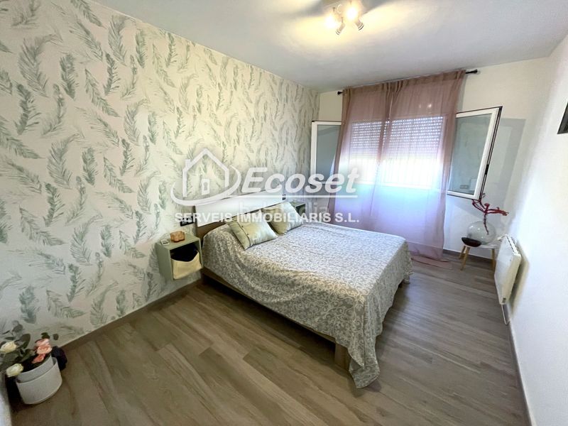 Foto 09ac827f-a8fb-4ad8-9866-93b32a5ae8a1. Xalet amb xemeneia calefacció aparcament a Vallirana