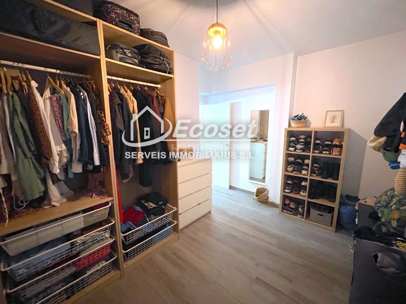 Foto 9b3cde98-063c-4dea-9f85-b67720077f53. Xalet amb xemeneia calefacció aparcament a Vallirana