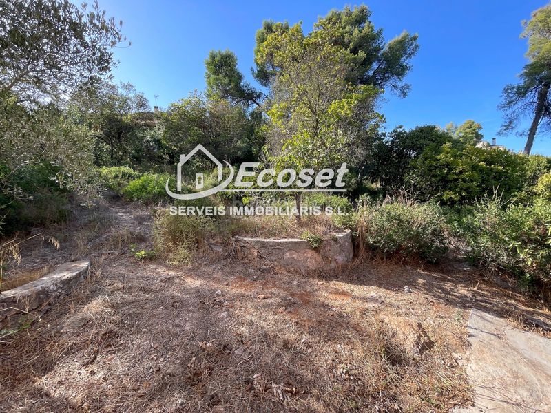 Foto f8748df8-d8b8-4952-a30d-6644942795ac. Xalet amb xemeneia calefacció aparcament a Vallirana