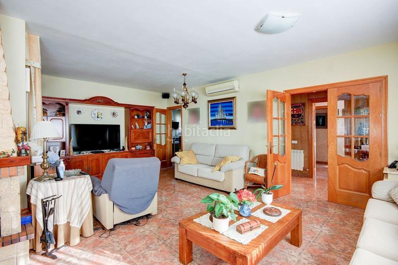 Foto a338ce02-e84d-4439-814f-a54860924714. Chalet en Sant Fost de Campsentelles