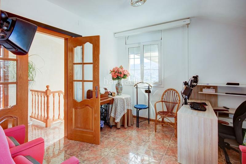 Foto b3b473cb-3f53-4371-8eb9-3d4e01d3abfa. Chalet en Sant Fost de Campsentelles