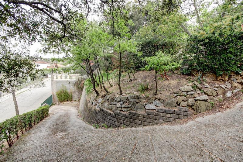 Foto b099f73a-fc80-4aa9-baf5-de2326658782. Maison dans Sant Fost de Campsentelles