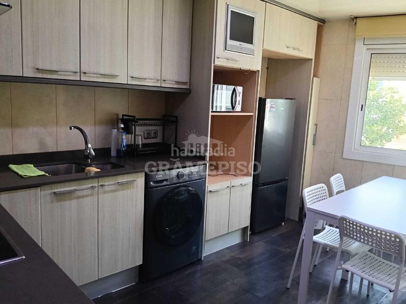 Foto 325ab5d4-8346-4c44-85ba-8601638083b4. Casa adossada a Martorelles