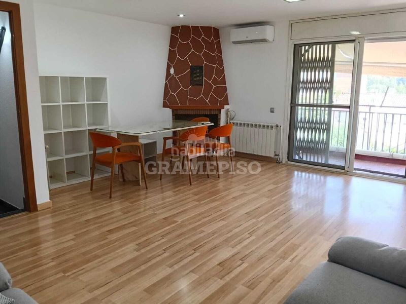 Foto cffaaac0-0157-4c67-80a9-9744ed4c1590. Casa adossada a Martorelles