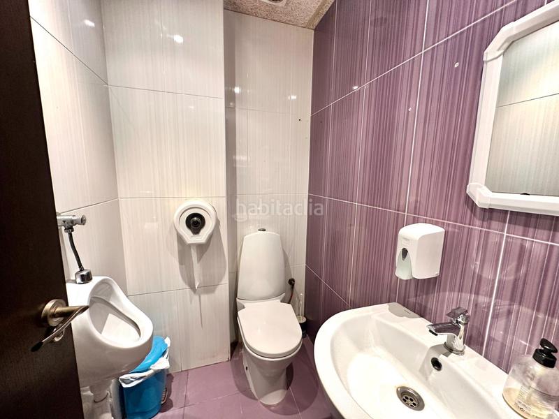 Foto d4bddf9a-1696-4639-ad8f-223ea3e9ec2a. Local comercial a Cardenal Benlloch Mislata