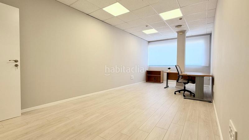 Foto adf23cbd-0986-4dd1-87ff-41d933068a33. Alquiler oficina fantástica oficina en Puçol ciudad Puçol