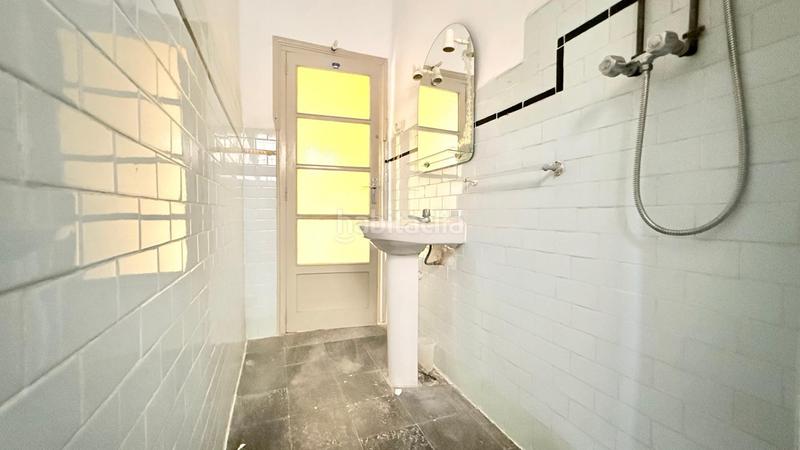 Foto 1cf1f33e-122f-4a3a-94c1-183a6ca82e90. Casa  con potencial en Aldaia