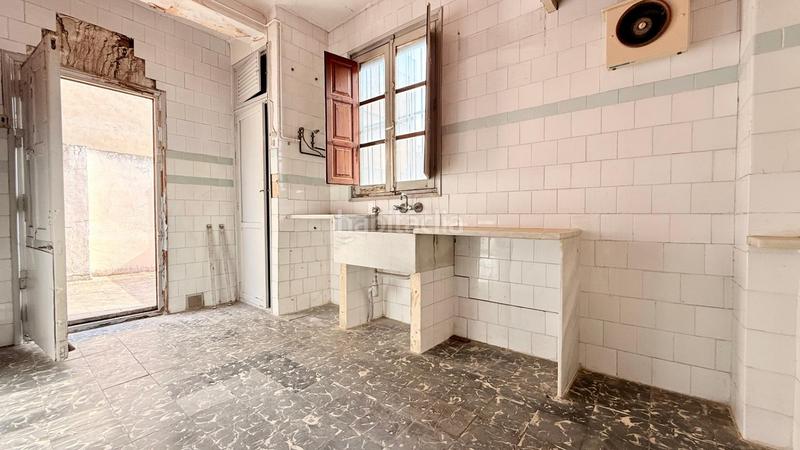 Foto 916ad2b8-0b1b-4d09-a447-42ba92bdacb7. Casa  con potencial en Aldaia