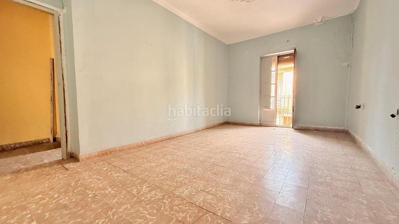 Foto a7b4c669-5e26-4cd6-921e-127a38e32a80. Casa  con potencial en Aldaia