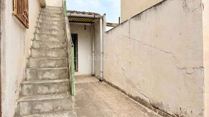 Foto b8e1ed64-26b3-4121-839c-2c1fec5252d8. Casa  con potencial en Aldaia