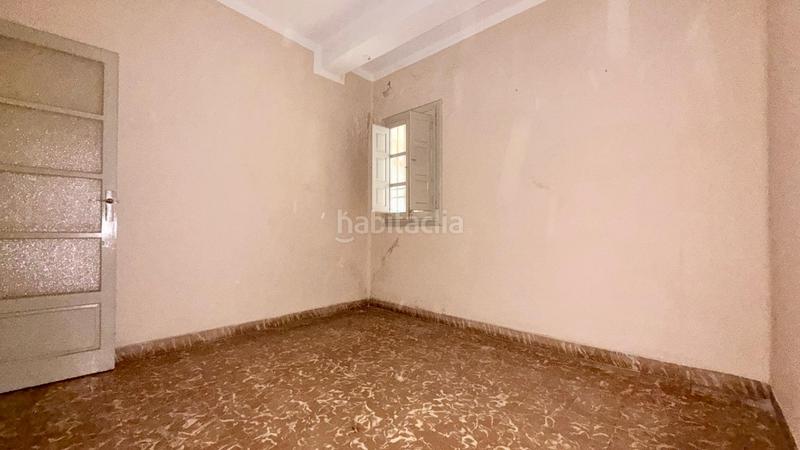 Foto f2bf1047-32eb-4280-b26a-310ba70f0d11. Casa  con potencial en Aldaia