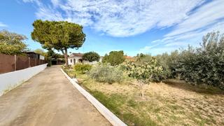 Chalet in Polígono Mas del Jutge. Fantástico chalet independiente con piscina en torrent!