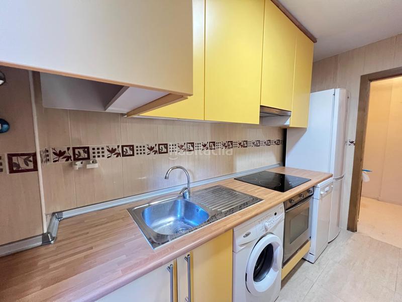 Foto 45eab230-c8a5-43e7-a755-f3d560a6d176. Flat with heating parking in Zona Concordia Burjassot