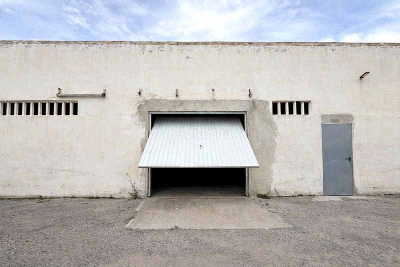 Foto 61a3a7f2-c33a-46ef-98e6-564a378adae1. Nau industrial a Nuevo Centro Sagunt