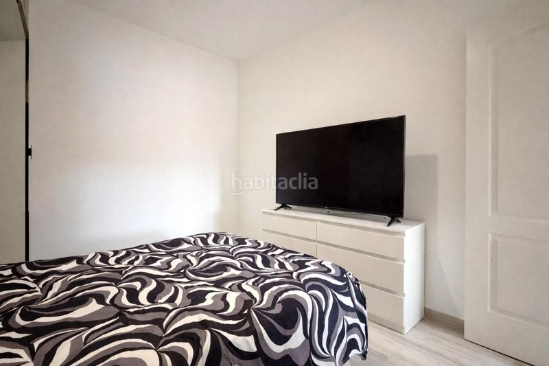 Foto f80baeca-763d-41a2-af69-c2e5026f2589. Nau industrial a Nuevo Centro Sagunt
