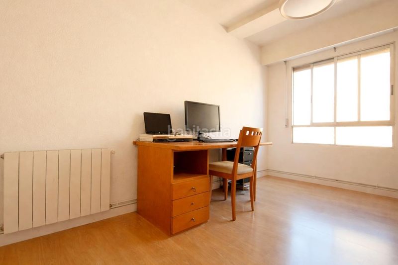 Foto 30b7007a-a15e-4ab8-bc8c-b0a53addfbb9. Pis amb aparcament a Barrio de Campanar Valencia