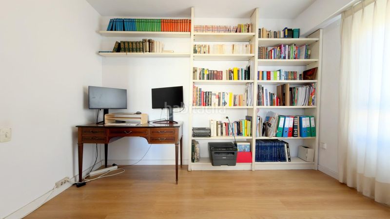 Foto 5a138179-70f0-4a63-8b08-ddd936944128. Pis amb aparcament a Barrio de Campanar Valencia