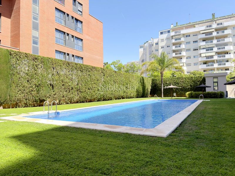 Foto 5eb7f746-aeba-459e-9e6c-150cefc163bb. Pis amb calefacció aparcament piscina a Nou Campanar Valencia